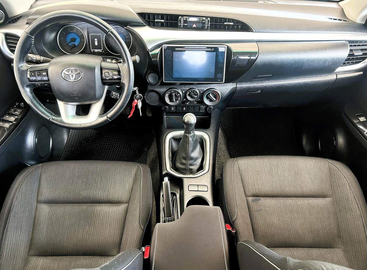 Toyota Hilux 2.4 D-4D 4WD 4 porte Double Cab Lounge