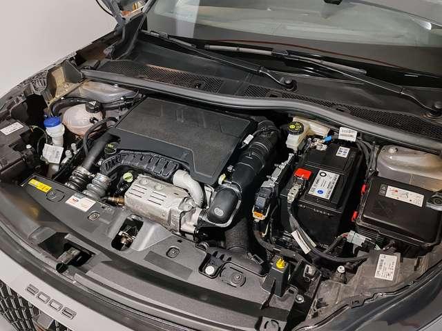 Peugeot 2008 1.2 100cv Allure + Navi + Key Less + Camera 360