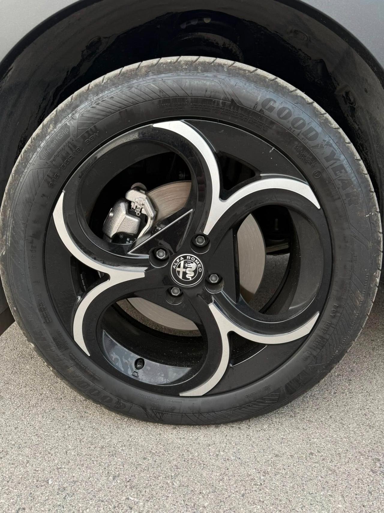 Alfa Romeo Junior 1.2 145 CV Hybrid eDCT6 Speciale