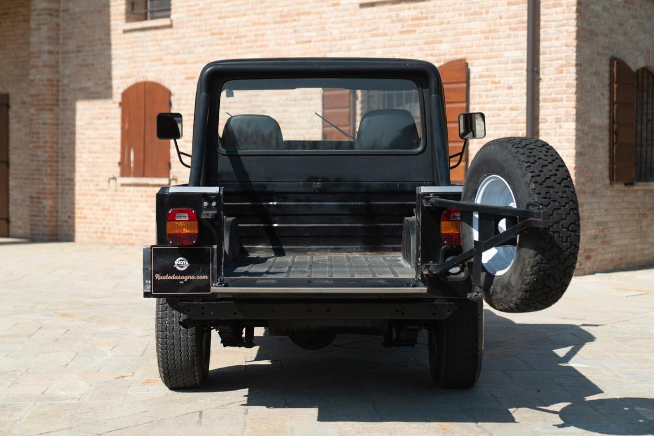 Jeep CJ-8 SCRAMBLER - RDS01618