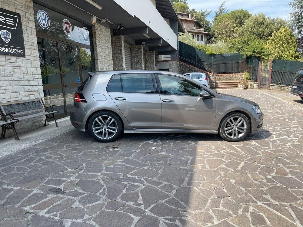 Volkswagen Golf 2.0 TDI 5p. 150 CV R-LINE