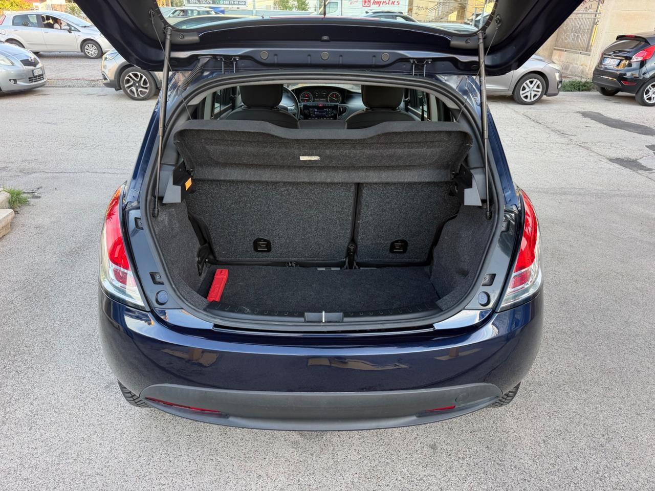 Lancia Ypsilon 1.2 benzina 69 cv 2018 88.000 km