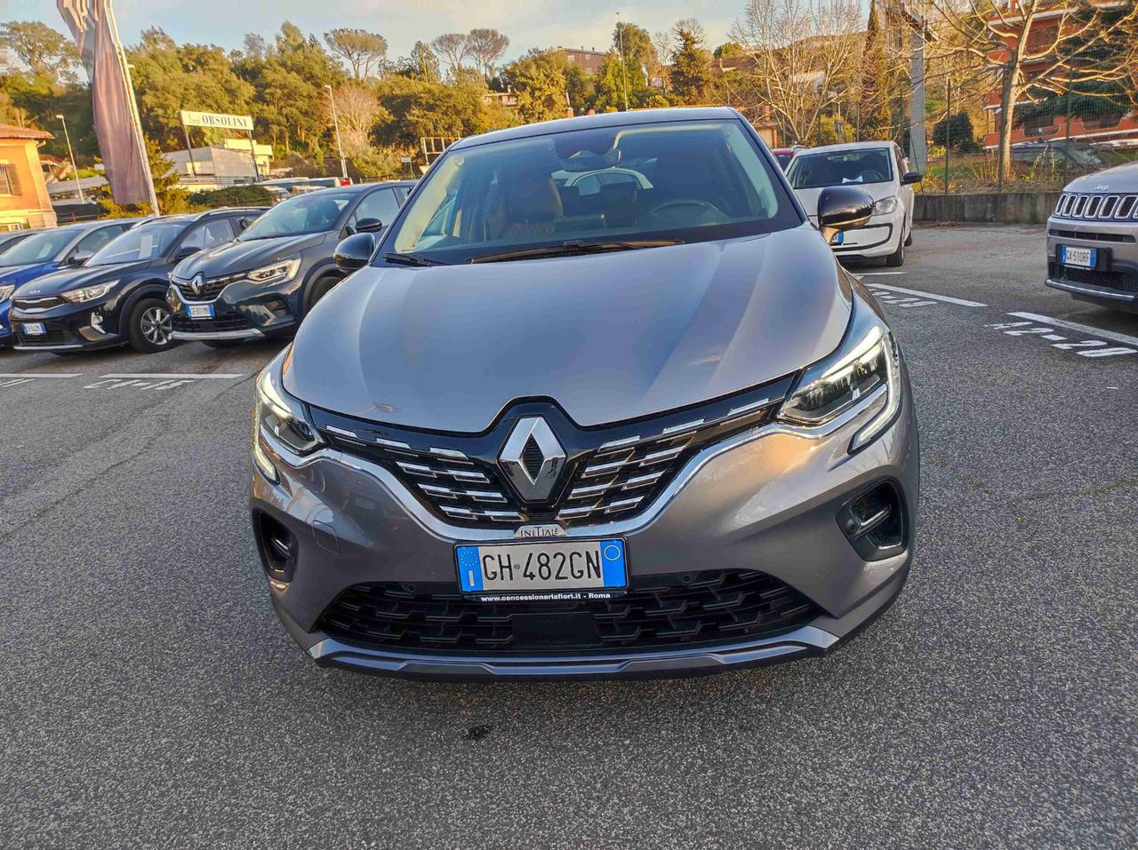 RENAULT Captur II 2019 - Captur 1.6 E-Tech phev Initiale Paris 160cv auto my21