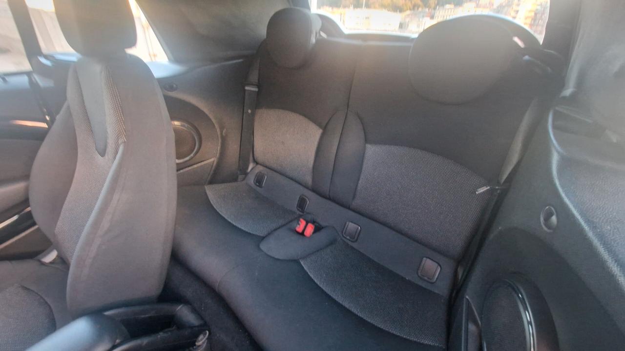 Mini 1.6 16V Cooper D Cabrio