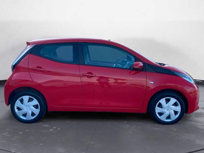 TOYOTA Aygo 5p 1.0 x-play AuToMaTica