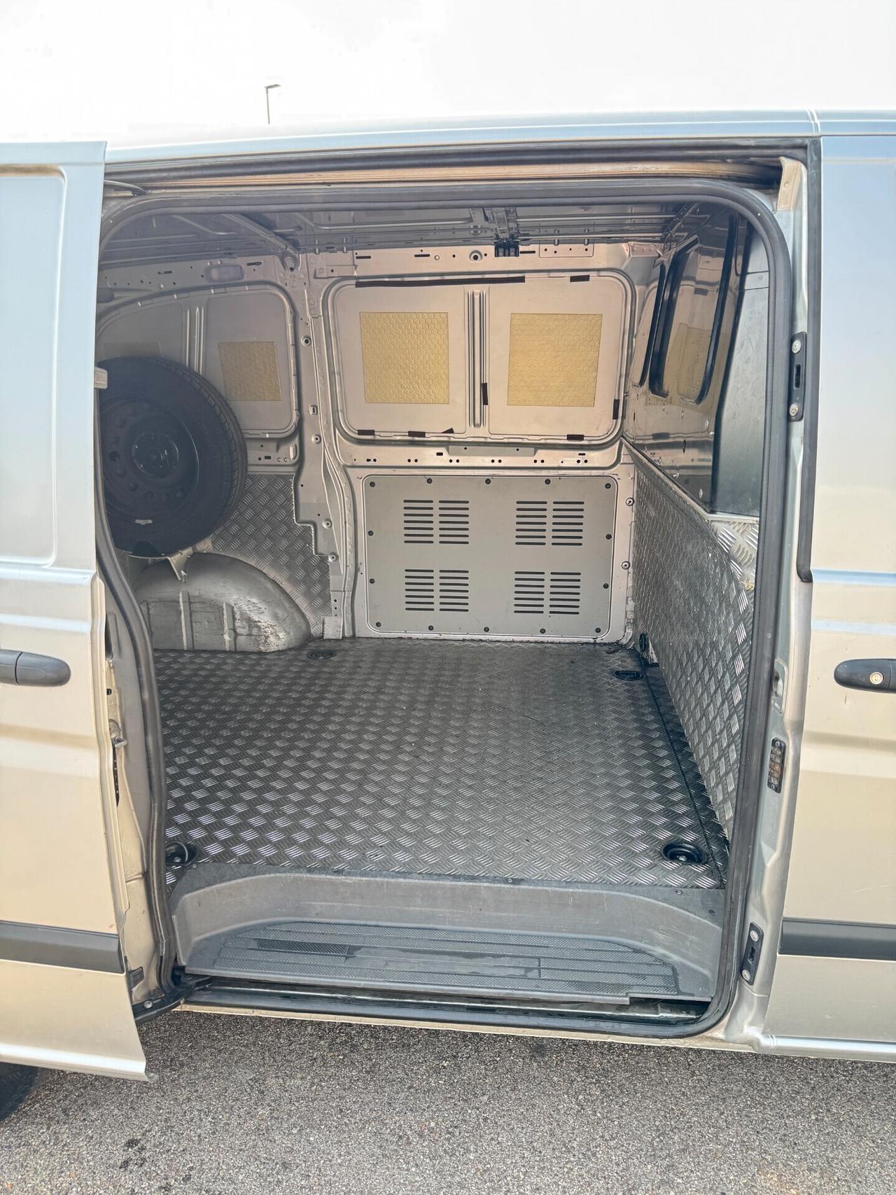 Mercedes-benz Vito 2.2 111 CDI Compact