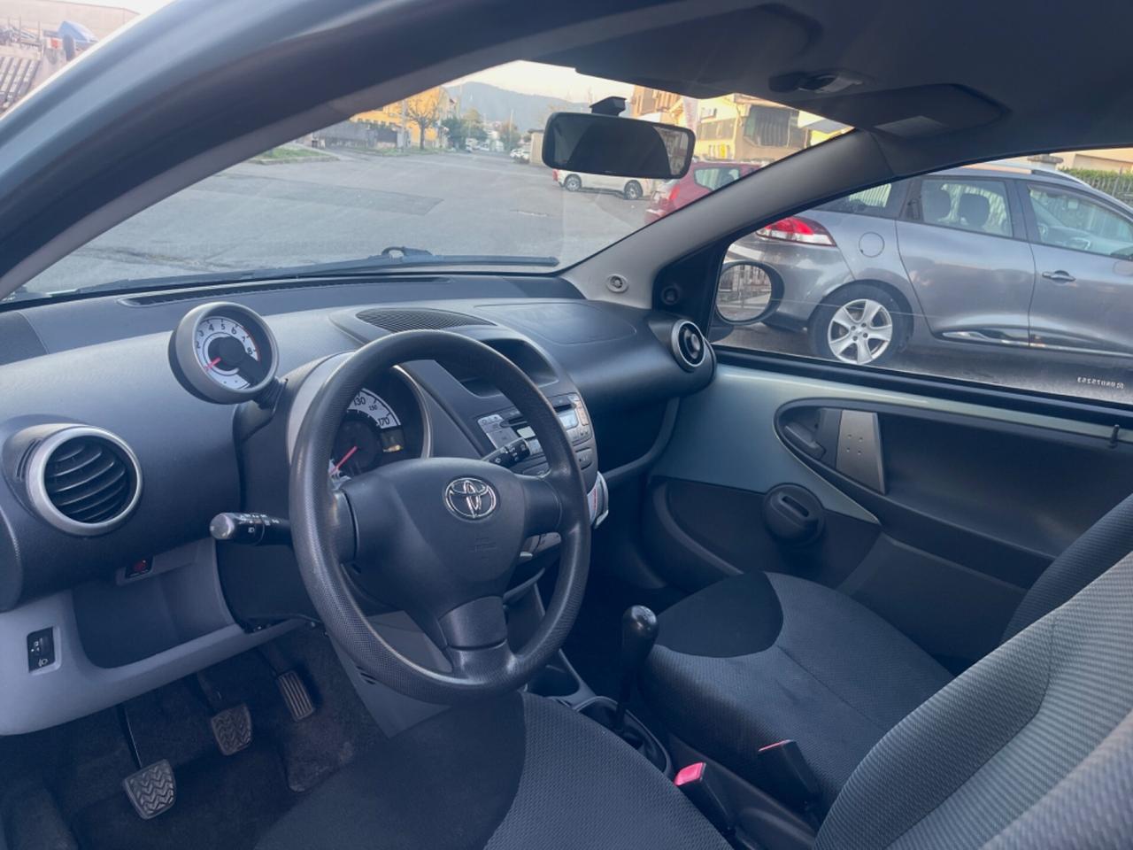 Toyota Aygo 1.0 12V VVT-i 5 porte Benzina per Neopatentati