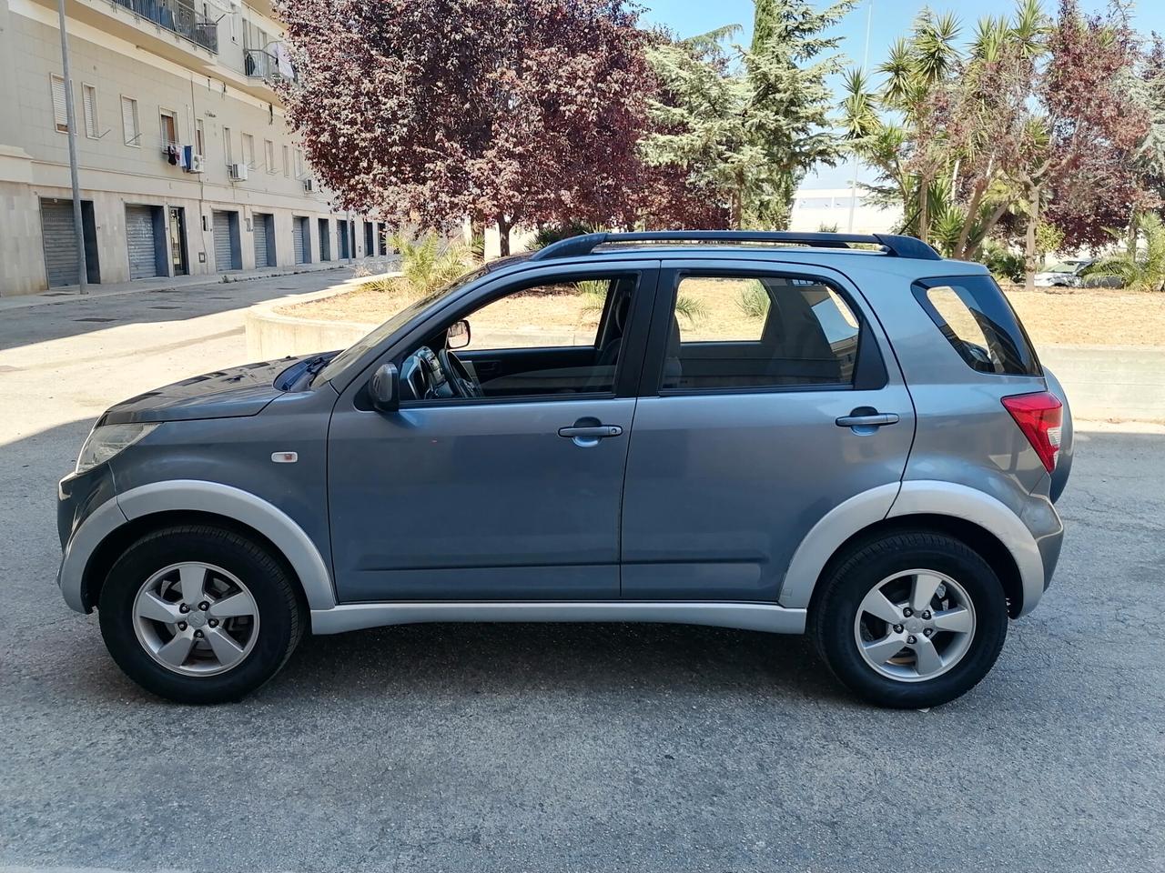 Daihatsu Terios 1.5 BENZ/GPL 105CV 4x4