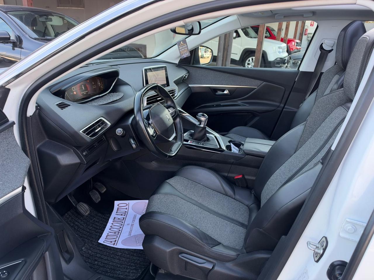 Peugeot 3008 BlueHDi 130 S&S Allure 2018