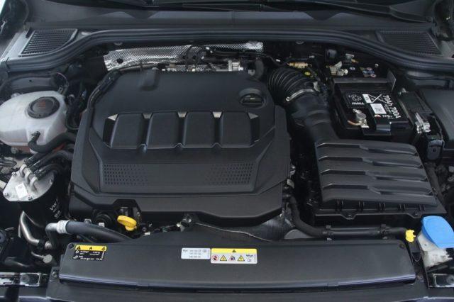 VOLKSWAGEN Golf GTD 2.0 TDI DSG Fendinebbia LED "X" Design/Tetto