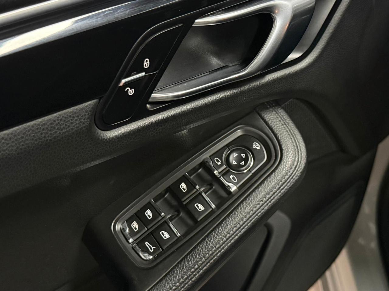 Porsche Macan 3.0 S Diesel 250CV Tettuccio apribile NO SUPERBOLLO