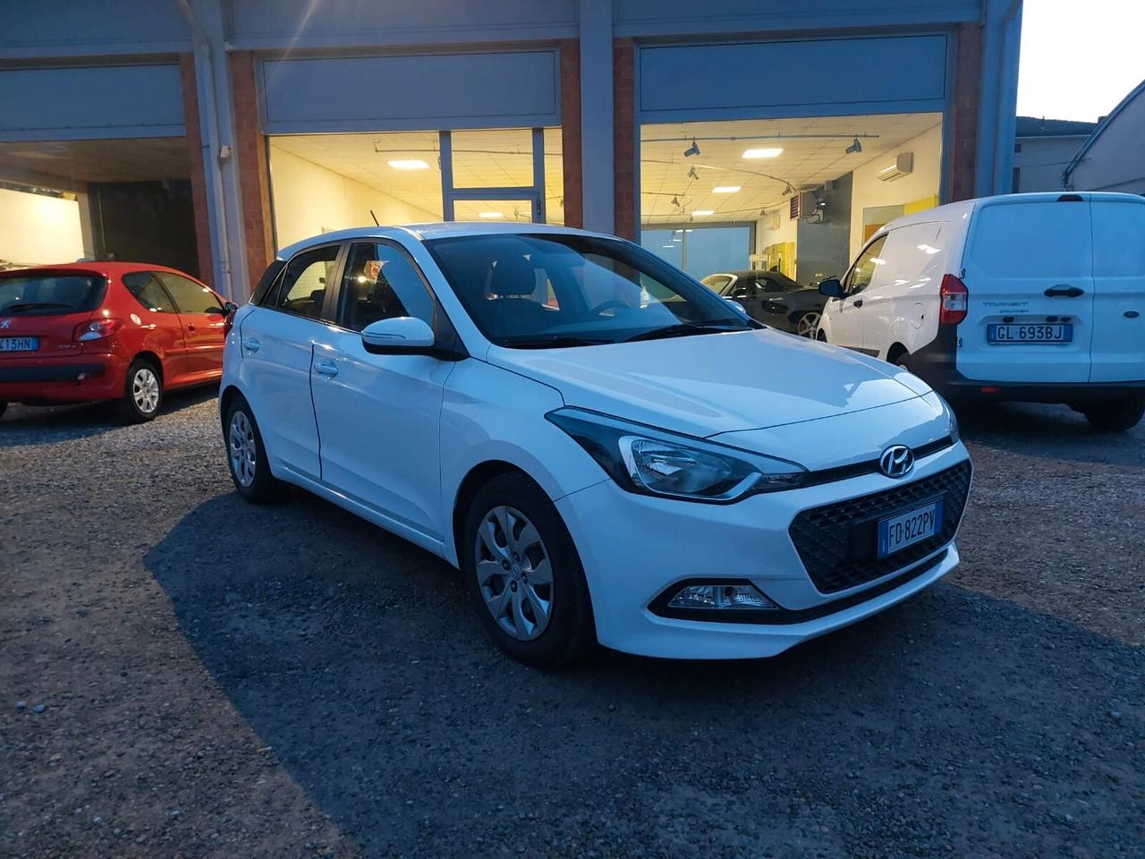 Hyundai i20 1.2 5 porte Econext GPL CASA MADRE