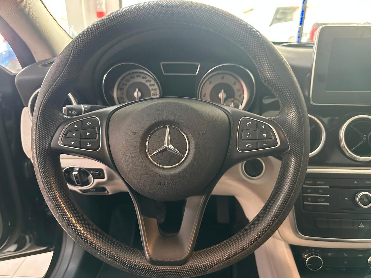 Mercedes-benz CLA 180 d Executive SOLI 76.000 KM REALI PERFETTO PARI AL NUOVO