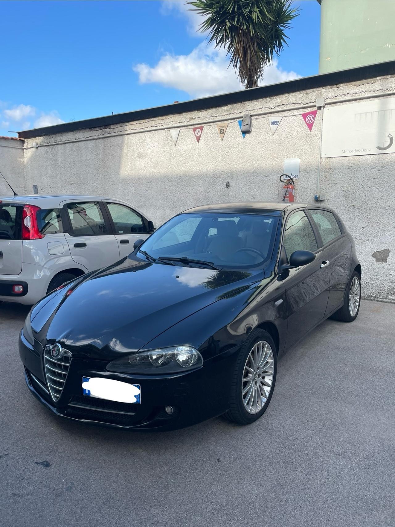 Alfa Romeo 147 1.6 16V TS 5 porte Distinctive