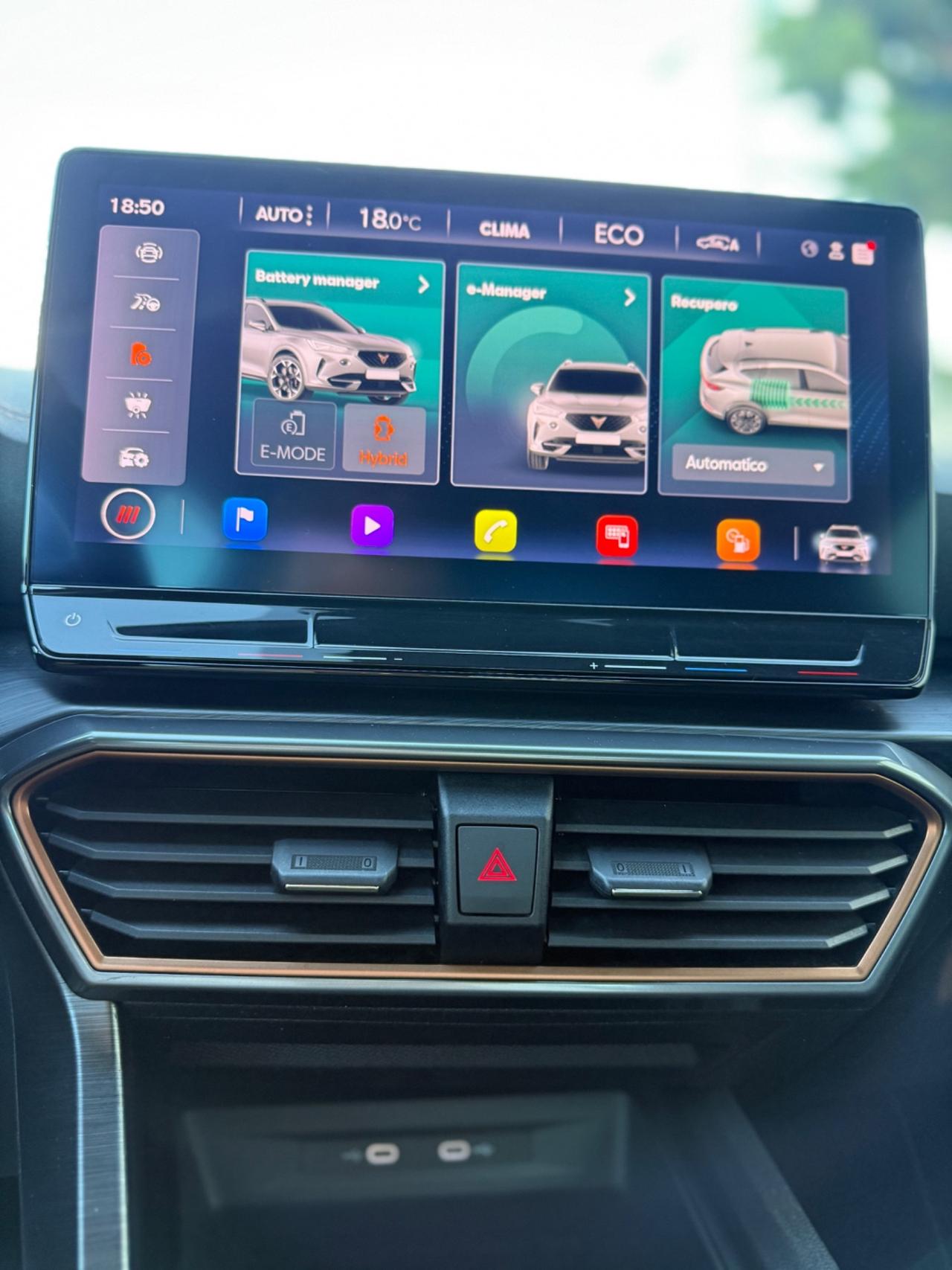 Cupra Formentor hybrid dsg LUCI SOFFUSE,TELECAMERA,VIRTUAL COCKPIT,NAVI,APPLE CARPLAY, FULL LED