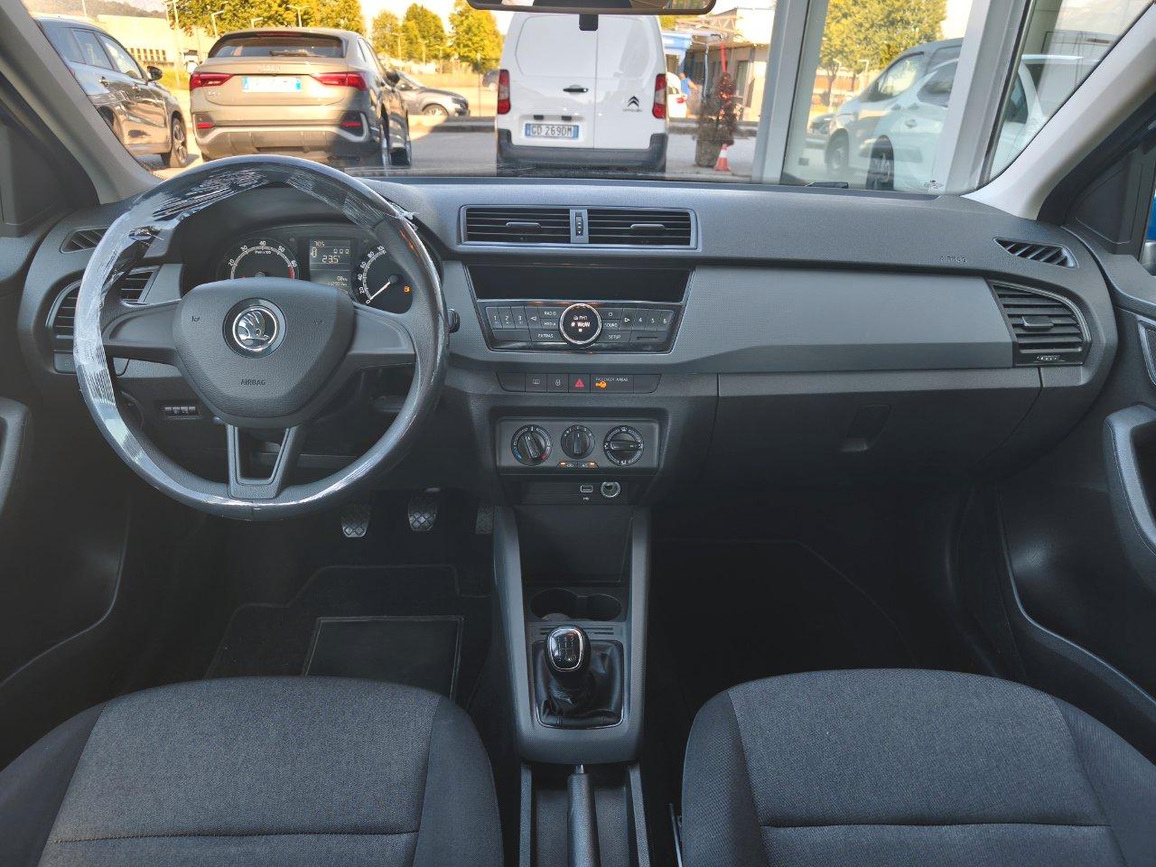 Skoda Fabia 5 Porte Fabia 1.0 mpi 60cv (OK NEOPATENTATI)