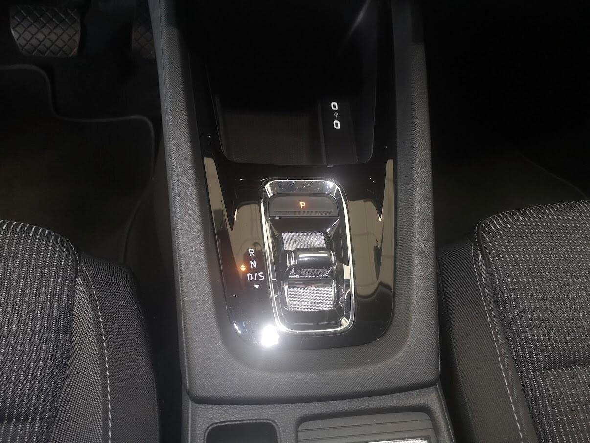 Skoda Octavia 2.0 TDI EVO SCR DSG Wagon Ambition
