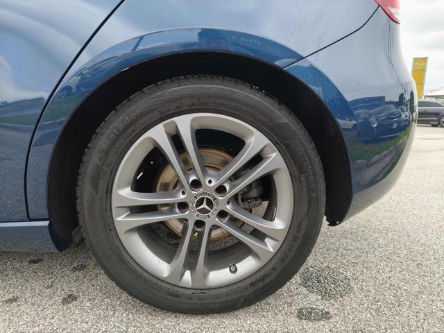 MERCEDES-BENZ A 180 d Automatic Sport