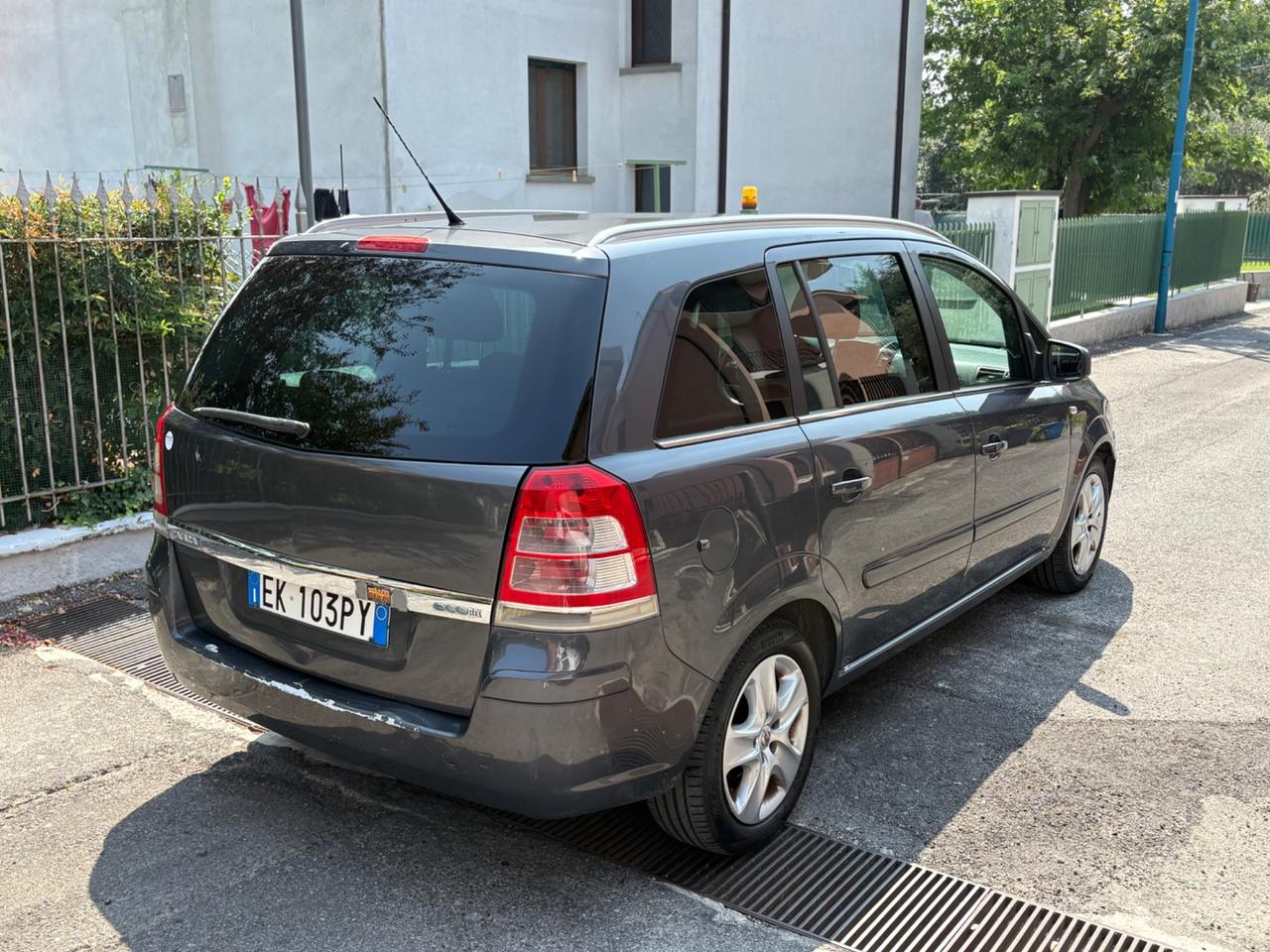 Opel Zafira 1.7 CDTI 110CV 7 POSTI 10/2011
