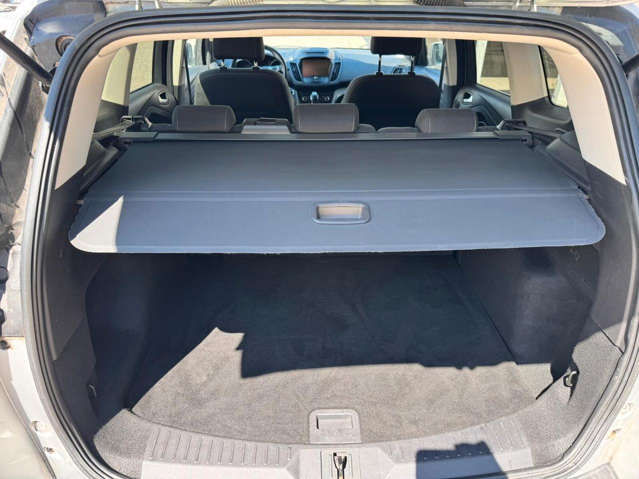 Ford Kuga 2.0 TDCI 150 CV S&S 4WD Powershift Titanium