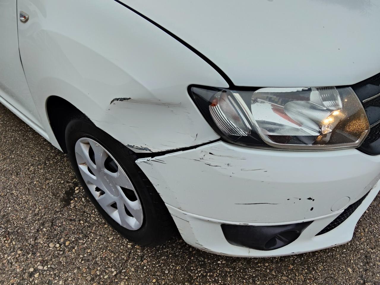 Dacia Sandero 1.2 16V GPL 75CV