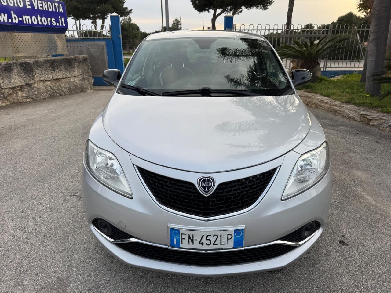 Lancia Ypsilon 1.3 MJT 16V 95 CV 5 porte S&S Gold