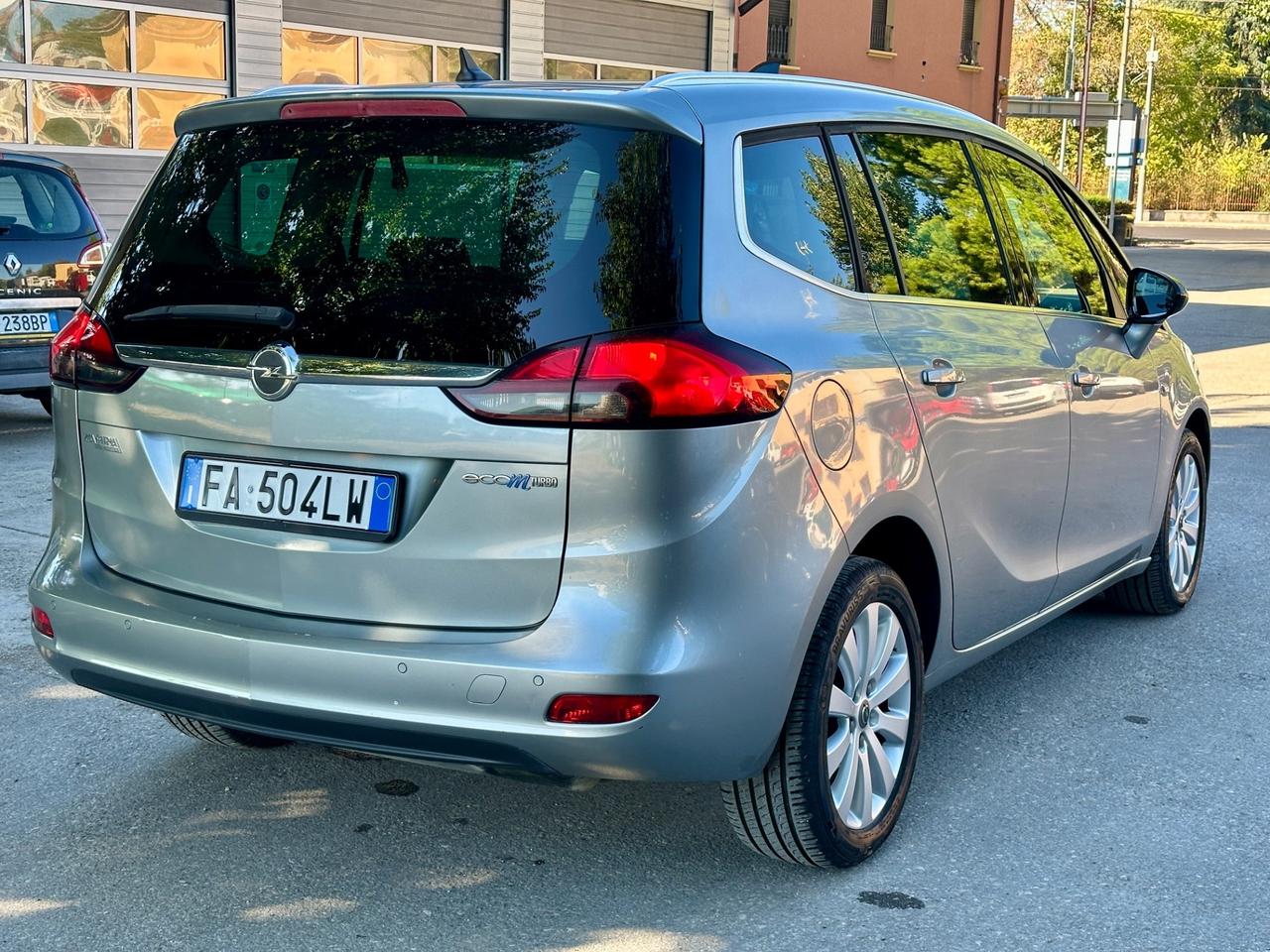 Opel Zafira Tourer 1.6 Turbo soli 115000 km 7 posti