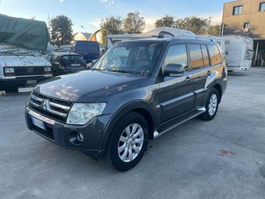 Mitsubishi Pajero 3.2 cr Instyle 200cv auto 7posti