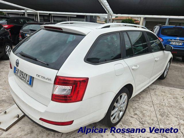SKODA Octavia 2.0 TDI CR DSG Wagon Executive