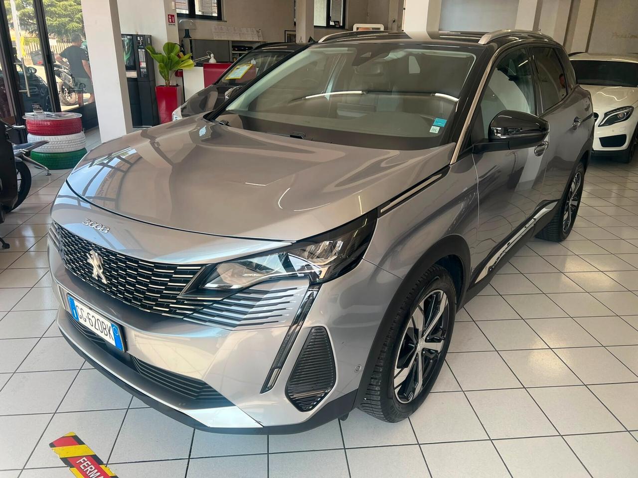 Peugeot 3008 BlueHDi 130 S&S EAT8 Active Pack