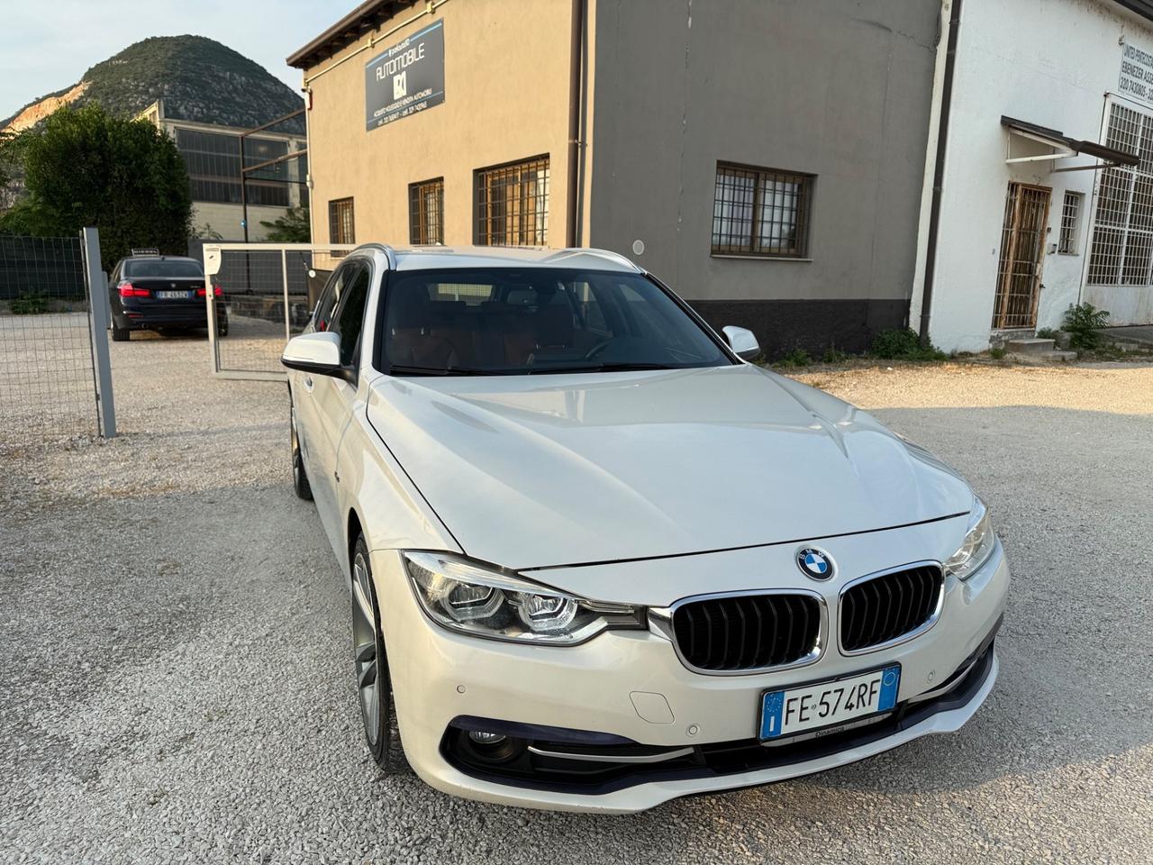 Bmw 320 320d Touring Sport Navi+Led+Pelle