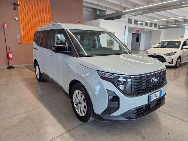 FORD Tourneo Courier 1.0 EcoBoost Titanium