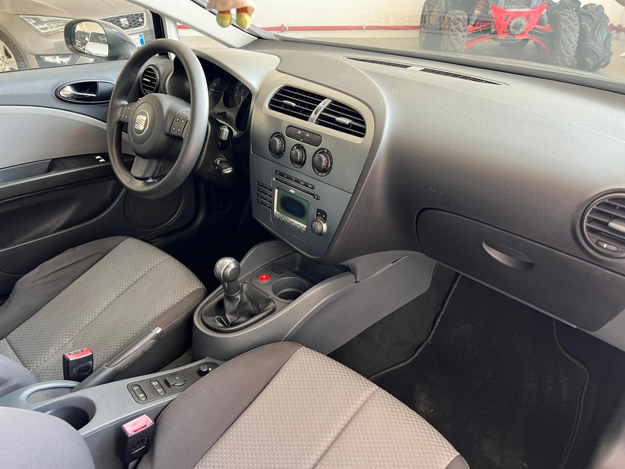 Seat Leon 1.6 BENZINA PER NEOPATENTATI