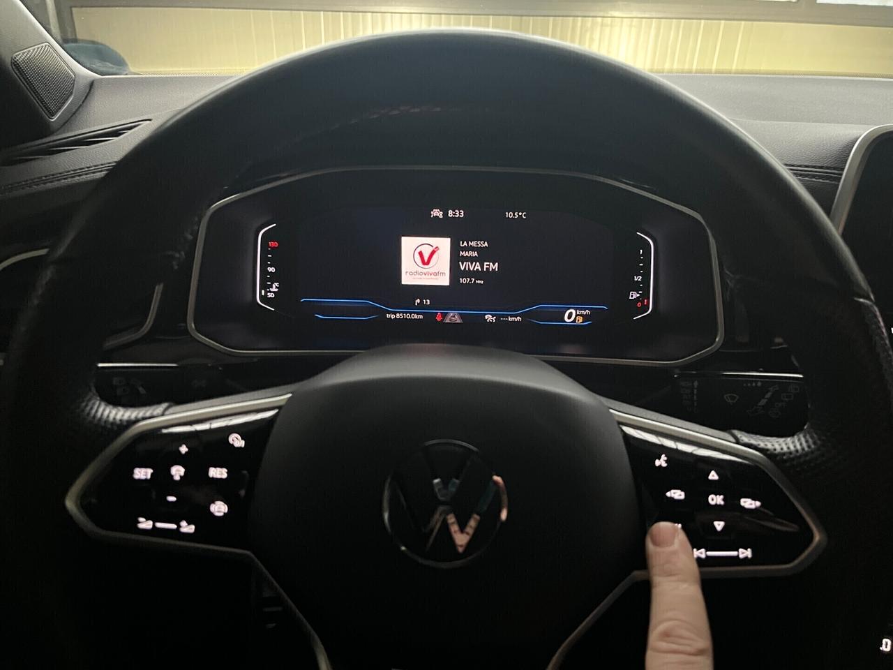 Volkswagen T-Roc 1.5 TSI ACT R-Line 10/2022 **KM 68198**