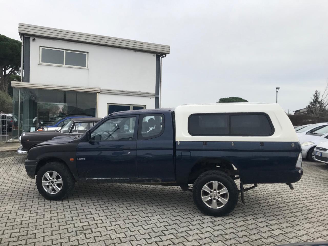 Mitsubishi L200 2.5 TDI 4WD Club Cab Pick-up GLX
