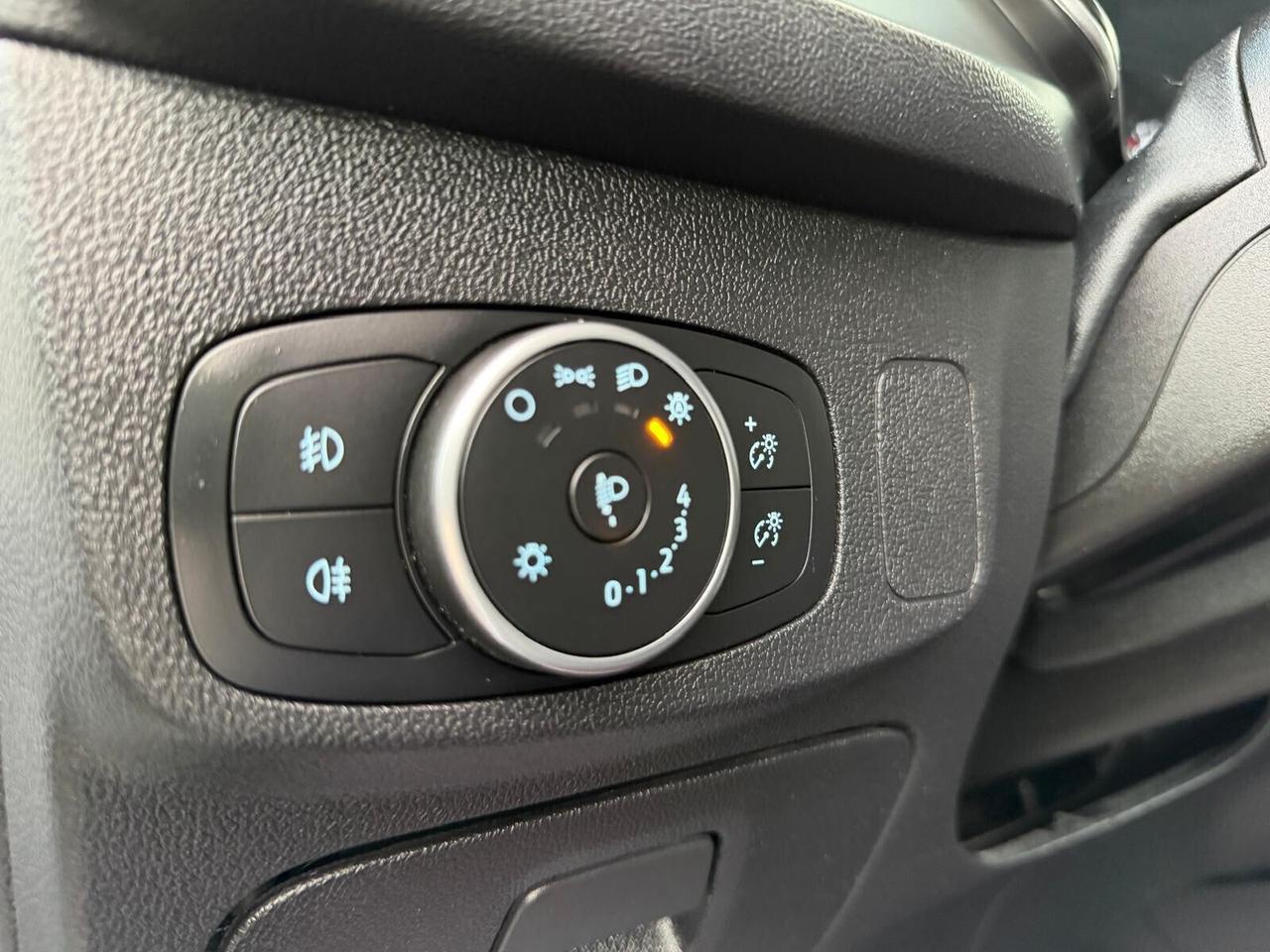 Ford Focus 1.5 120 cv N1 autocarro