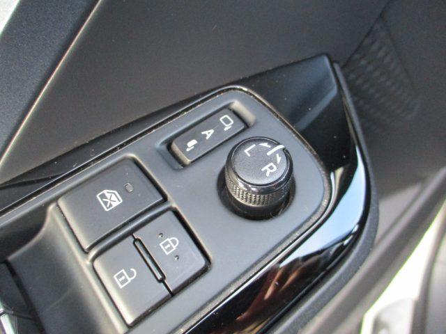 TOYOTA C-HR 2.0 Hybrid E-CVT Trend LED/Camera/Sensori