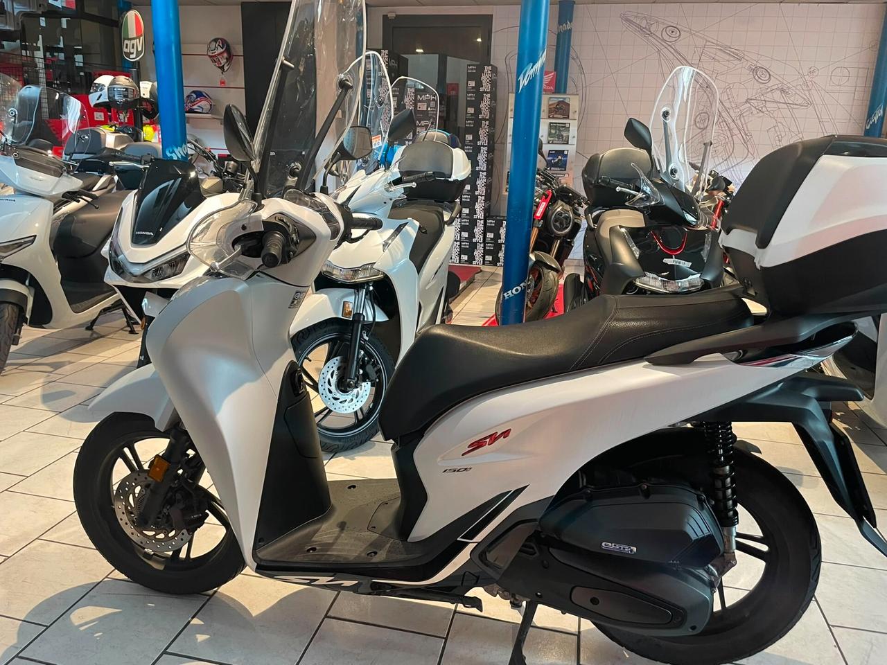 Honda SH 150 SPORTY