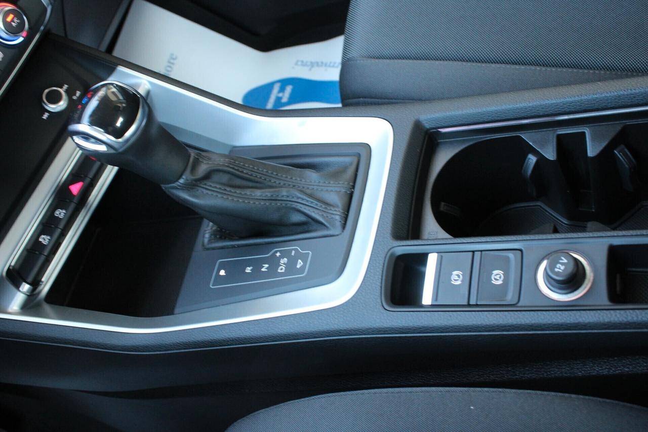 Audi Q3 40 TDI quattro S tronic S line edition SLINE