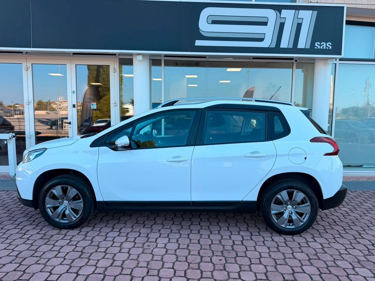 Peugeot 2008 PureTech 82 Active