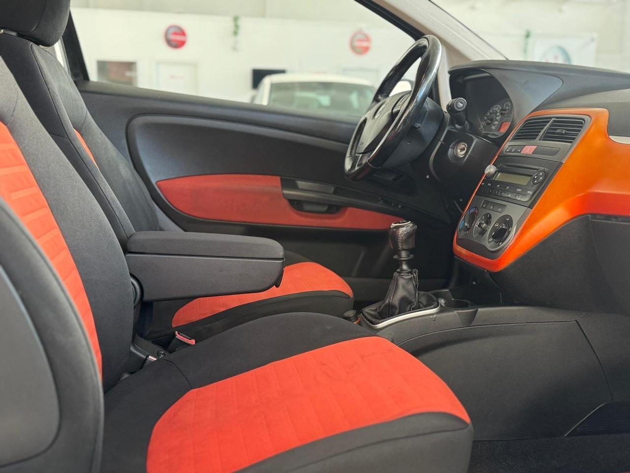 Fiat Grande Punto 1.4 BENZINA OK NEOPATENTATI