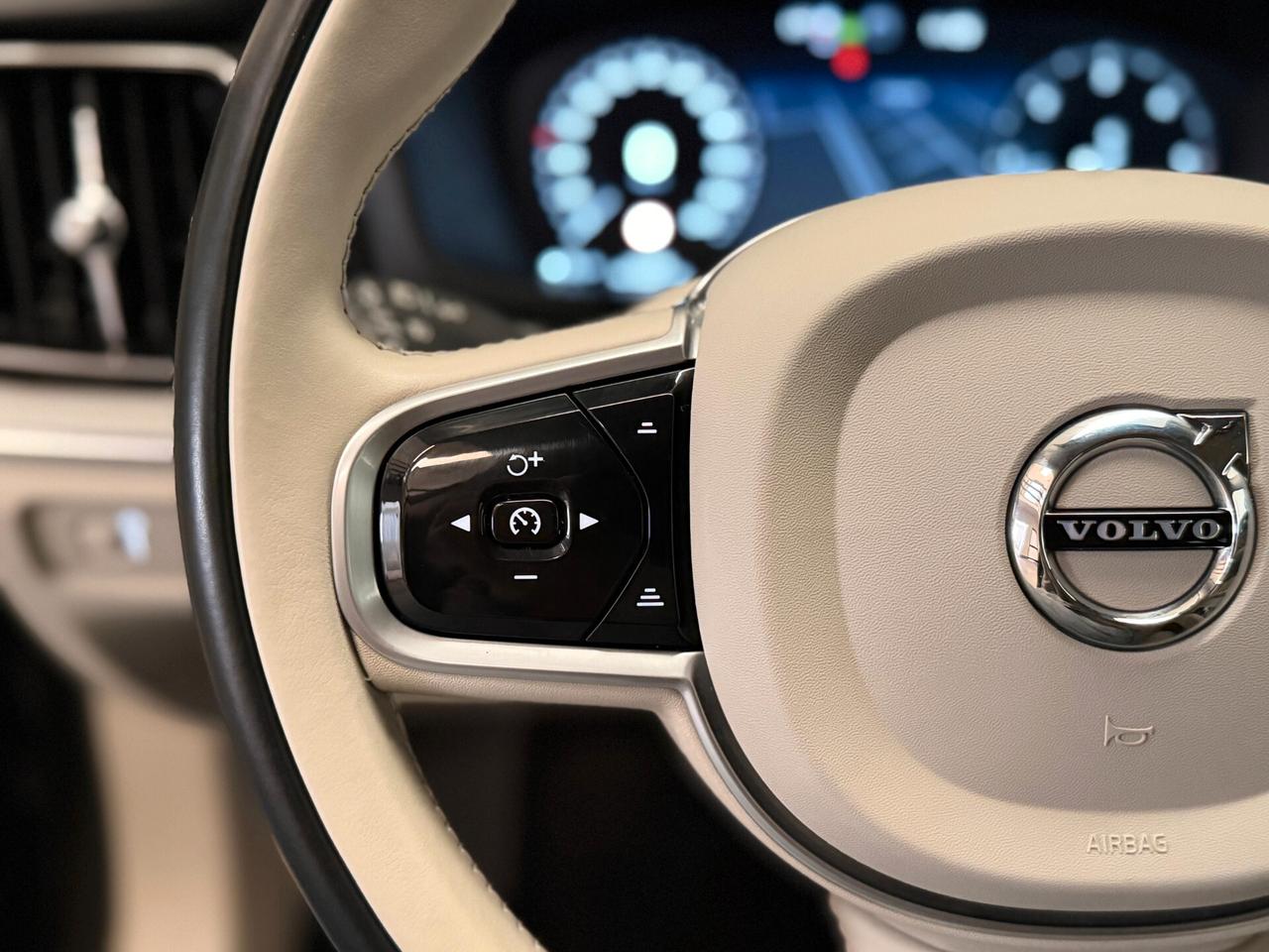 Volvo V60 Cross Country B4 (d) AWD automatico Ultimate