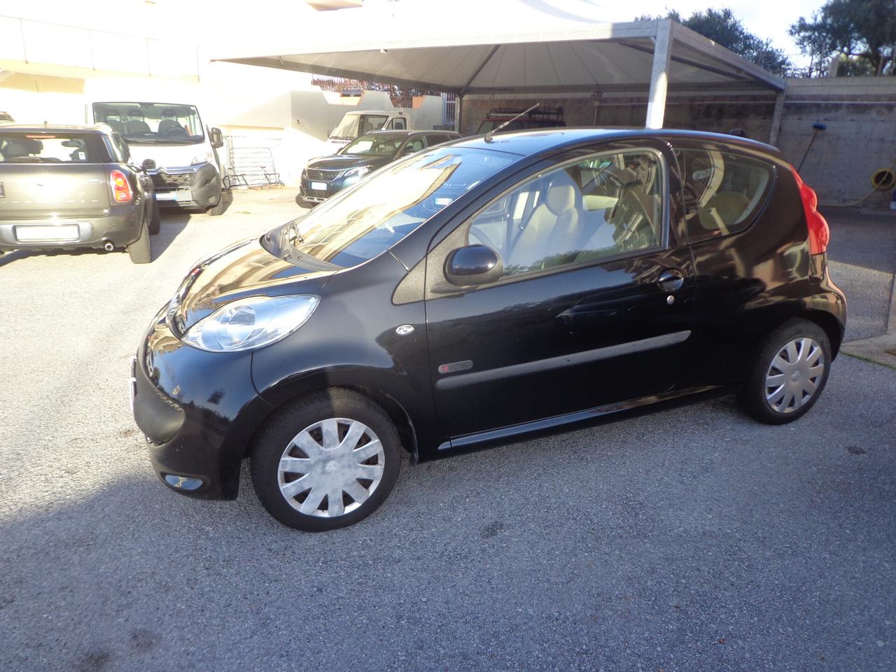 Peugeot 107 1.0 68CV 5p. Desir