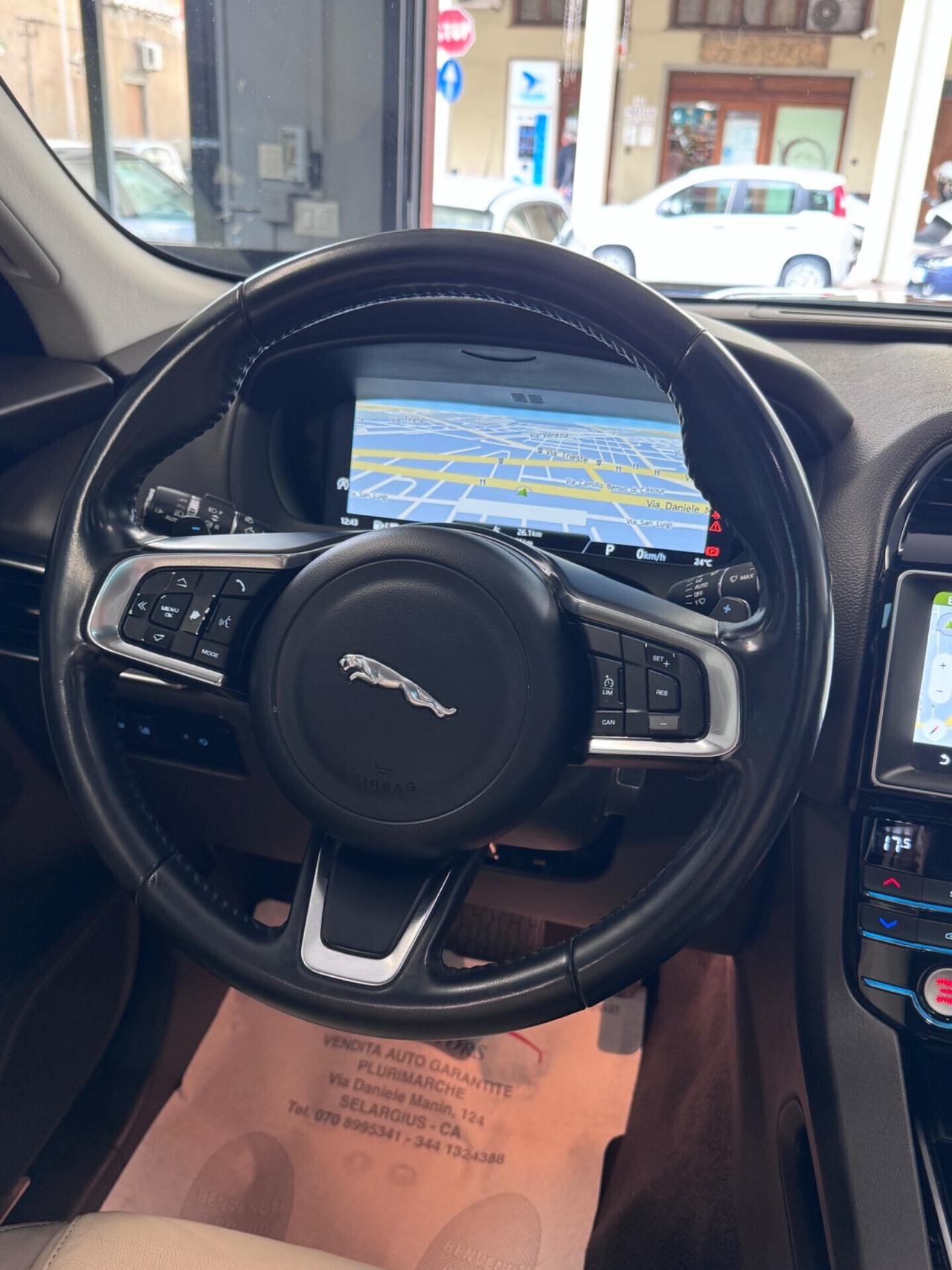 Jaguar F-Pace 2.0 D 180 CV AWD R-Sport Tetto Panoramico
