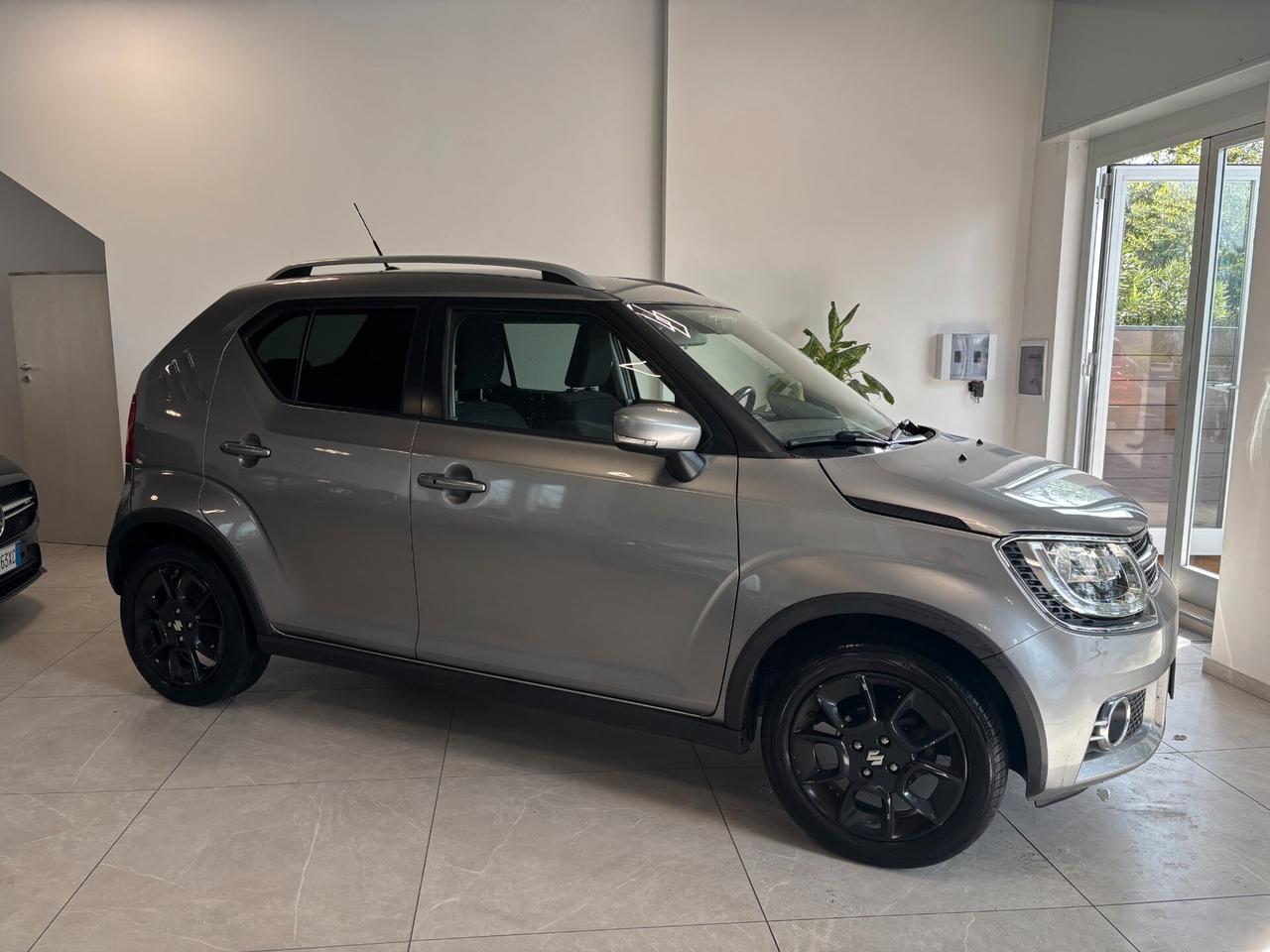 Suzuki Ignis 1.2 Hybrid Top