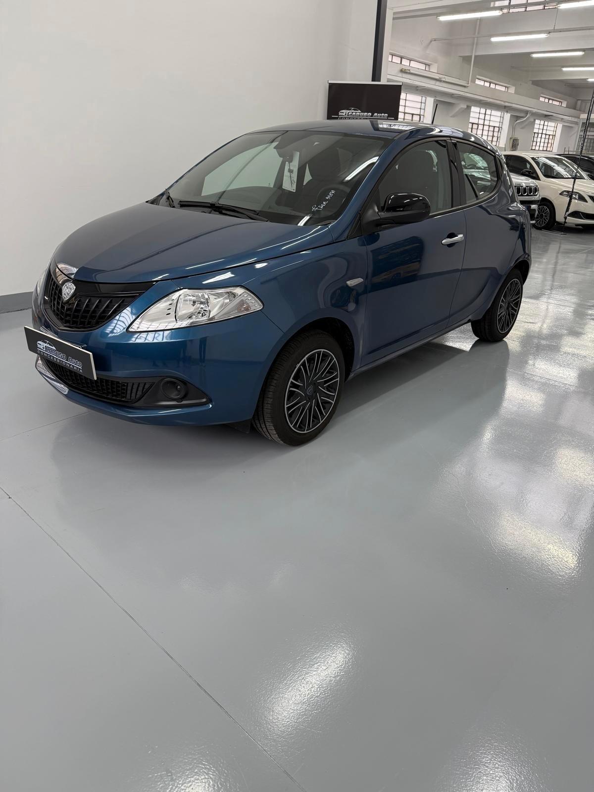 Lancia Ypsilon 1.0 FireFly 5 porte S&S Hybrid Gold