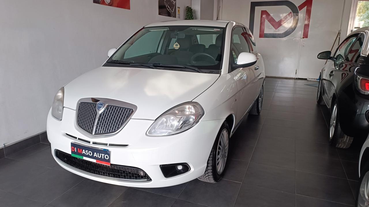 Lancia Ypsilon 1.4 Oro Ecochic GPL