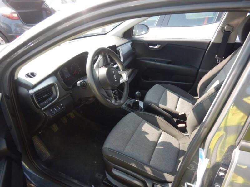 Kia Stonic 1.2 DPI Urban / NEOPATENTATI