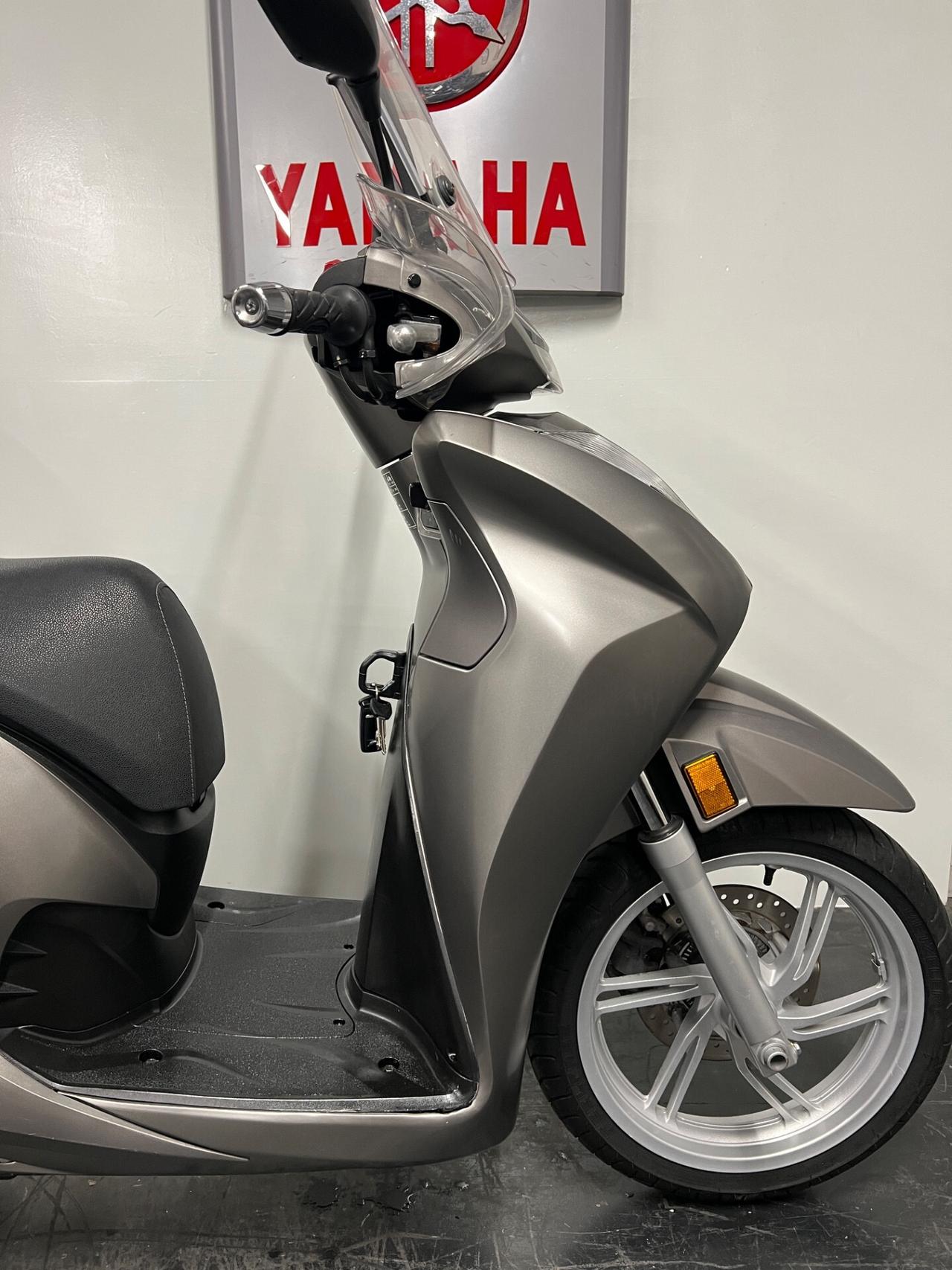 Honda SH 350