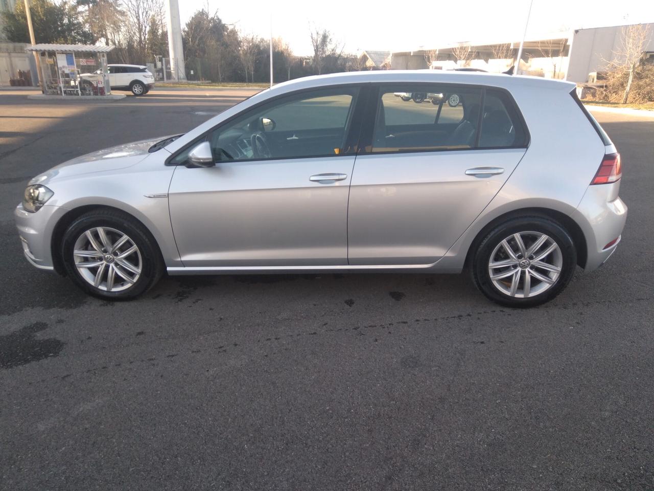 Volkswagen Golf 1.5 TGI DSG 5p. Executive BlueMotion Technology x neopatentati